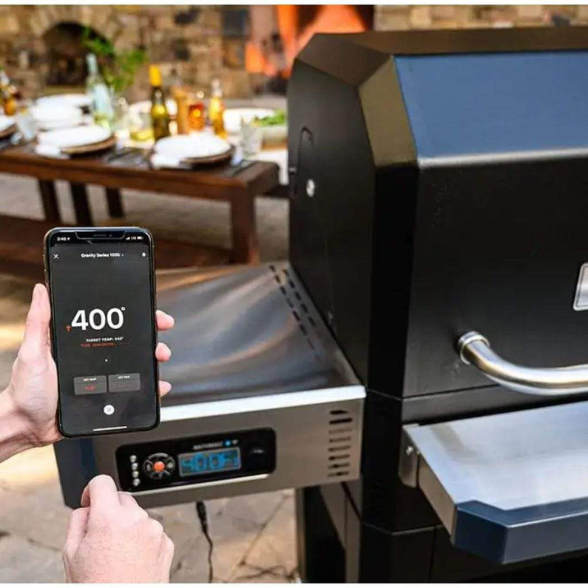 Masterbuilt Gravity Series 1050 digital charcoal grill and smoker – view 5