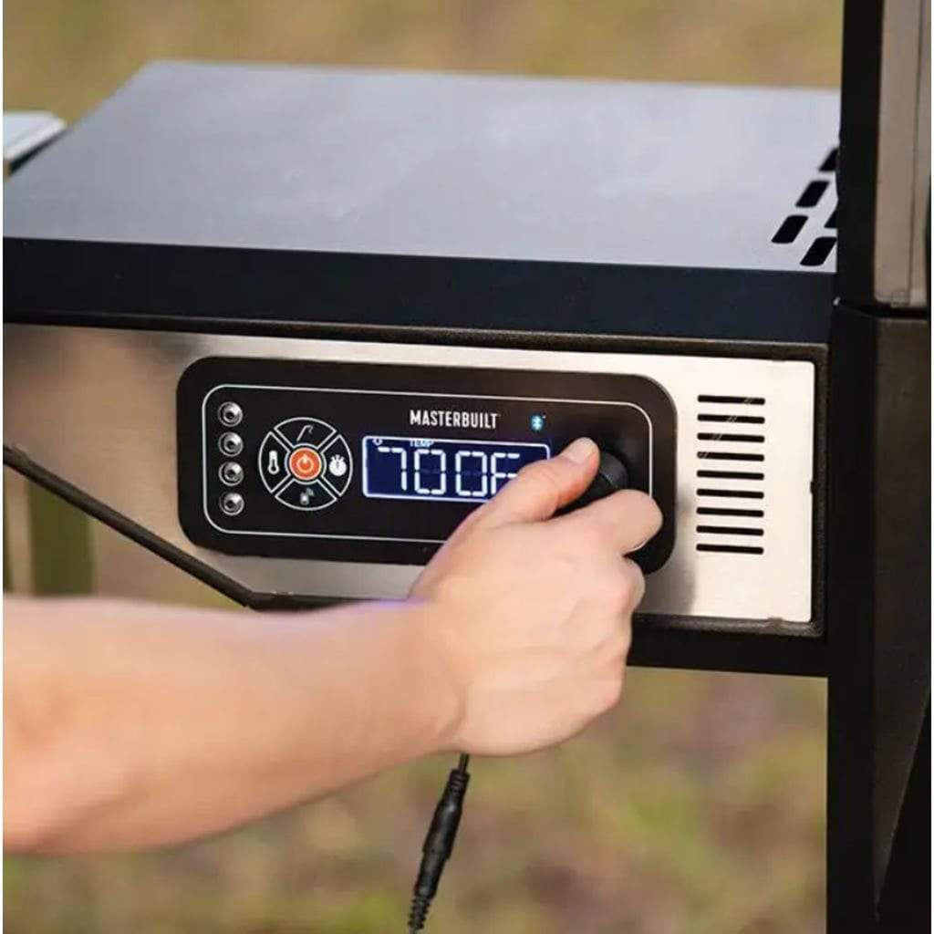 Masterbuilt Gravity Series 560 digital charcoal grill and smoker – view 4