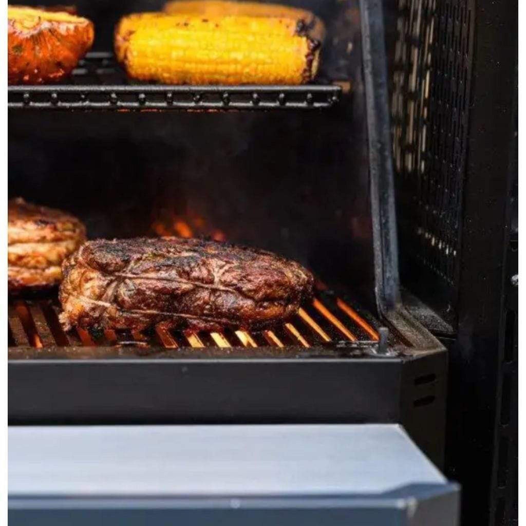 Masterbuilt Gravity Series 800 digital charcoal griddle, grill and smoker – view 5