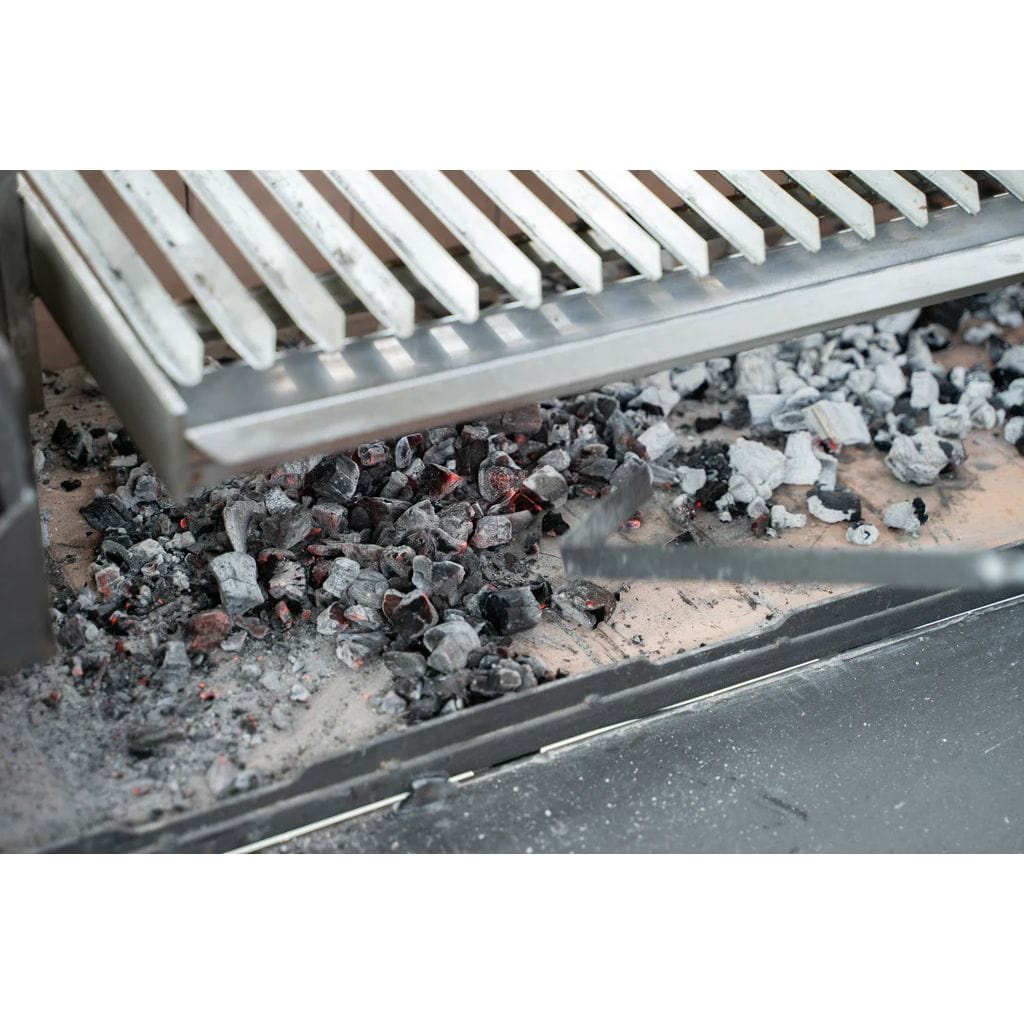 Ñuke Puma 52 inch Argentine gaucho grill with Santa Maria control wheel – view 15