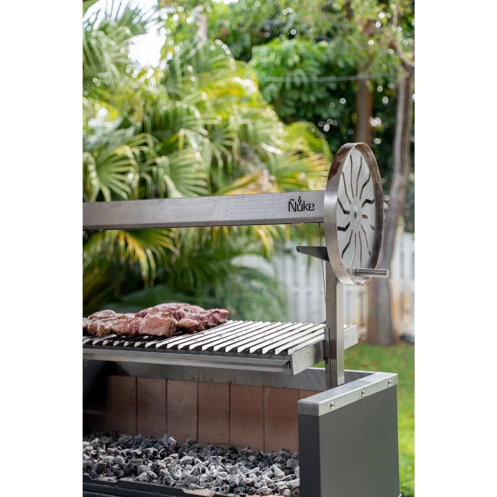 Ñuke Puma 52 inch Argentine gaucho grill with Santa Maria control wheel – view 16