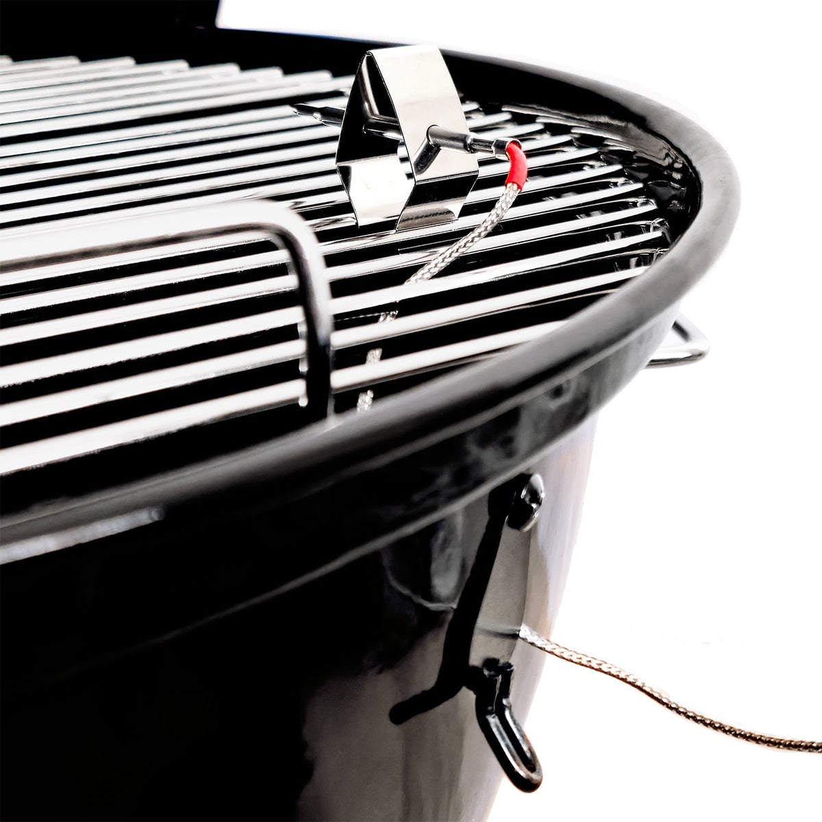 Black SnS Grills Home N Roam 18 inch travel kettle charcoal grill – view 5
